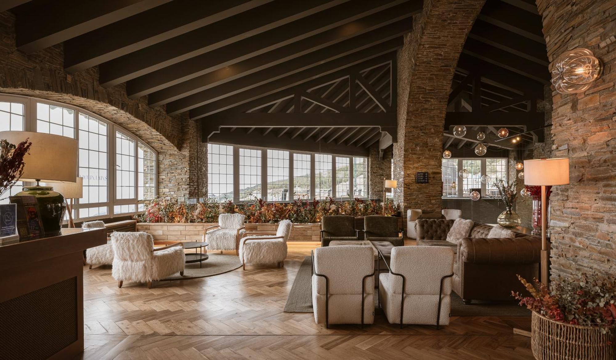 The Mountains Hotel เซียร์ราเนบาดา ภายนอก รูปภาพ