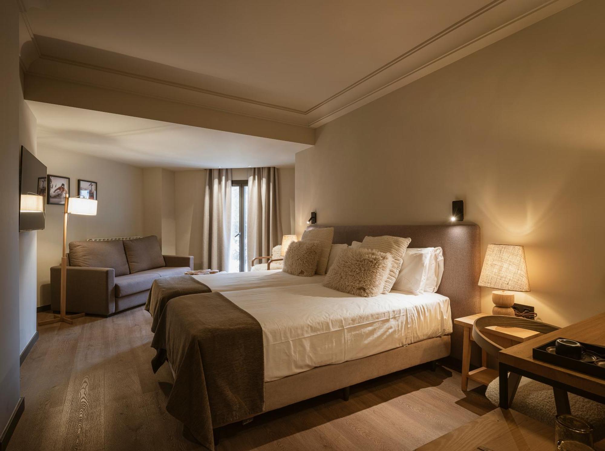 The Mountains Hotel เซียร์ราเนบาดา ภายนอก รูปภาพ